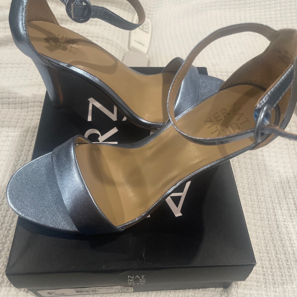 Blue dress sandals perfect for spring or summer!